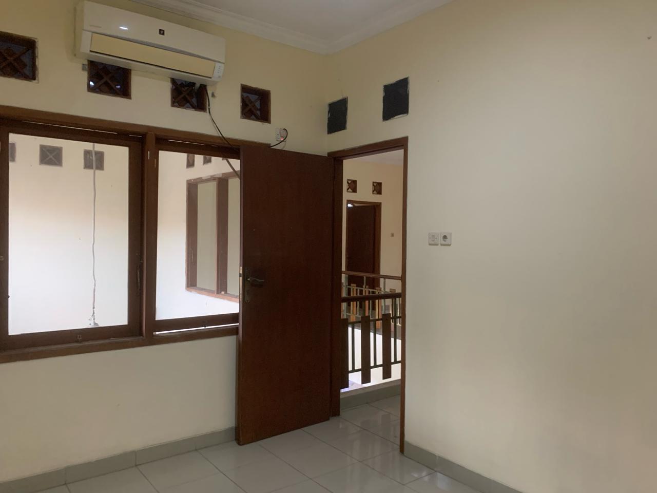 Rumah Disewakan di Perum Resinda Karawang